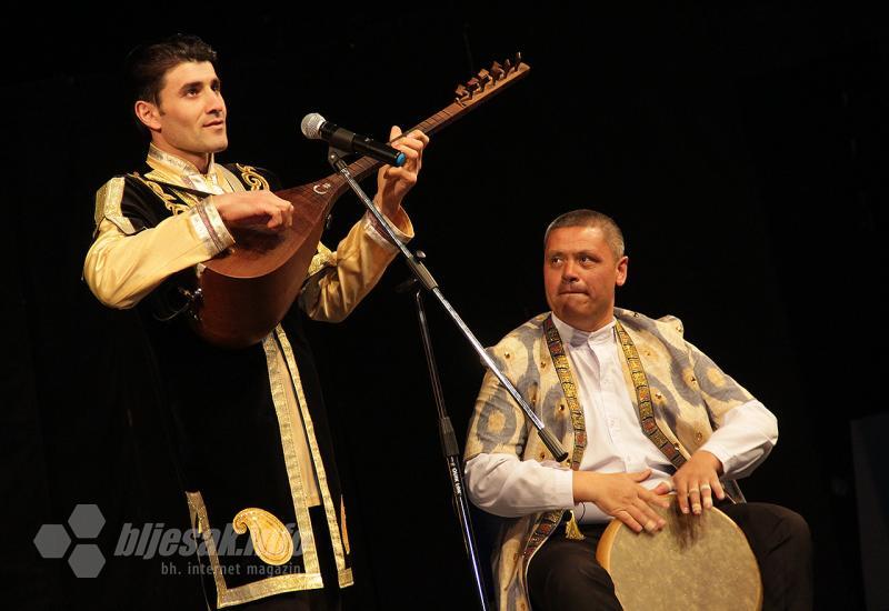 S koncerta turkijskog svijeta - Turkijski svijet predstavljen u Mostaru: Šarenilo boja najavilo proljeće