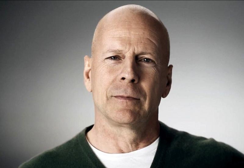 Bruce Willis boluje od demencije