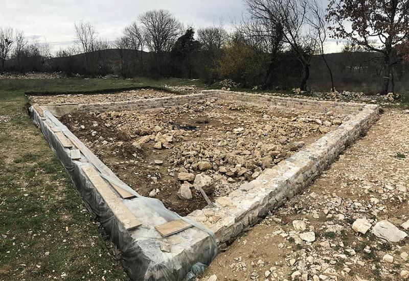 Rimski vojni logor - LjubuškI: Obnavlja se rimski vojni logor