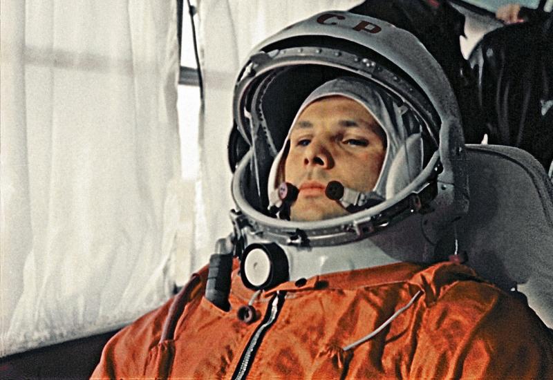 Skinuta oznaka tajnosti sa službenog dosjea Jurija Gagarina