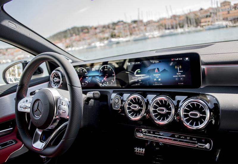 U Trogiru svjetska premijera Mercedes-Benza A-klase - Svjetska premijera Mercedesa A-klase u Splitu, Šibeniku i Trogiru