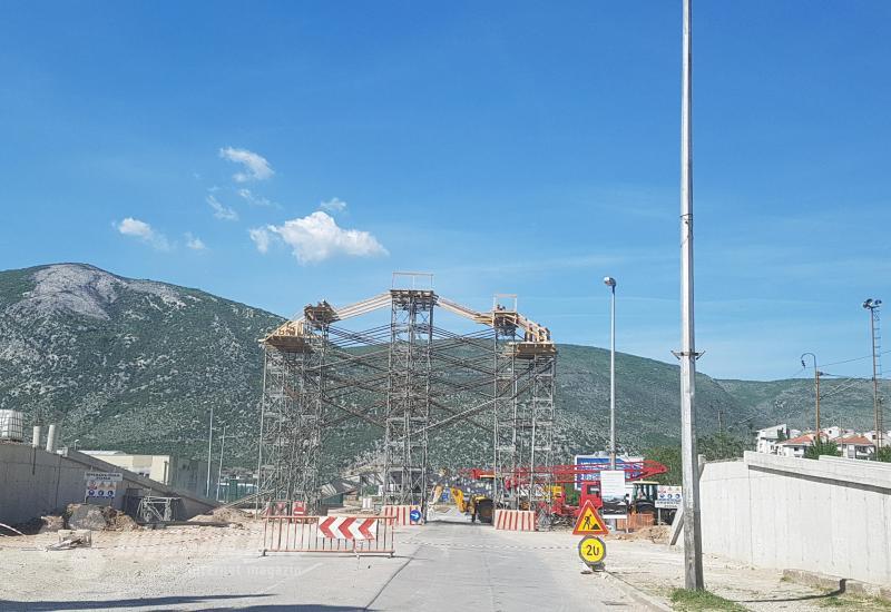 Mostar: Nastavljeni radovi na izgradnji pasarele