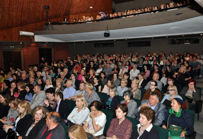 Na Festivalu komedije odigrana predstava ''Mirna Bosna''