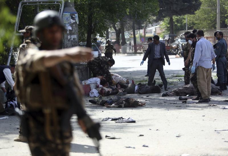 25 poginulih u napadu na grupu novinara u Afganistanu 