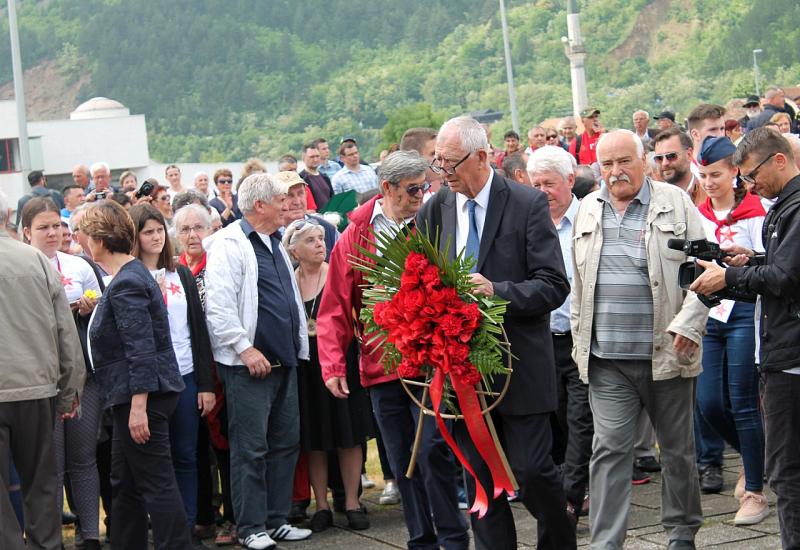 Jablanica: 75 karanfila za 75. godišnjicu Bitke za ranjenike