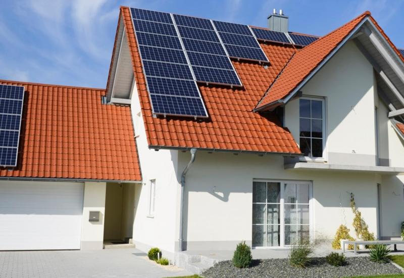 Od 2020. godine bit će obavezna ugradnja solarnih panela na kuće