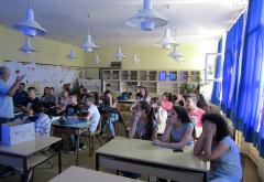 Mostar: Vatrogasci učenike učili o zaštiti od požara