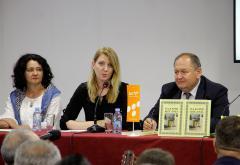 Mostar: Veliki interes za knjigu ''Na kapiji sjećanja'' 