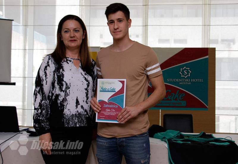 Čokoladni kolač Amine Halilović osvojio nepca mostarskih studenata 
