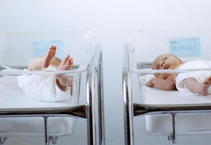 U bolnici u Podgorici zamijenili bebe