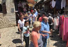 Turisti očarani Mostarom: Most kao iz bajke, rijeka oduzima dah 