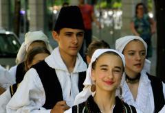Smotra folklora u Mostaru: Raskoš nošnji, plesova i napjeva 