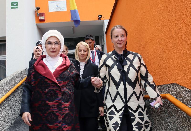 Emine Erdogan u pratnji Sebije Izetbegović otvorila Kliniku za hematologiju