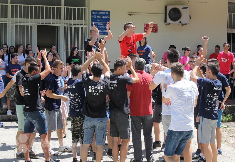 Norijada u Mostaru 2018 - [FOTO/VIDEO] Luda zabava mostarskih maturanata