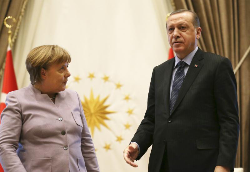 Merkel pozvala Erdogana u posjetu Berlinu nakon izbora u Turskoj 