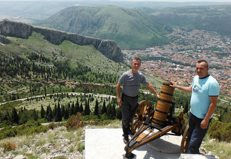 Edin Durmo i Armin Zatagić - dvojac koji je preko godinu dana radio na projektu - Mostar dobio najduži zip-line u BiH: Adrenalinska atrakcija spremna za turiste