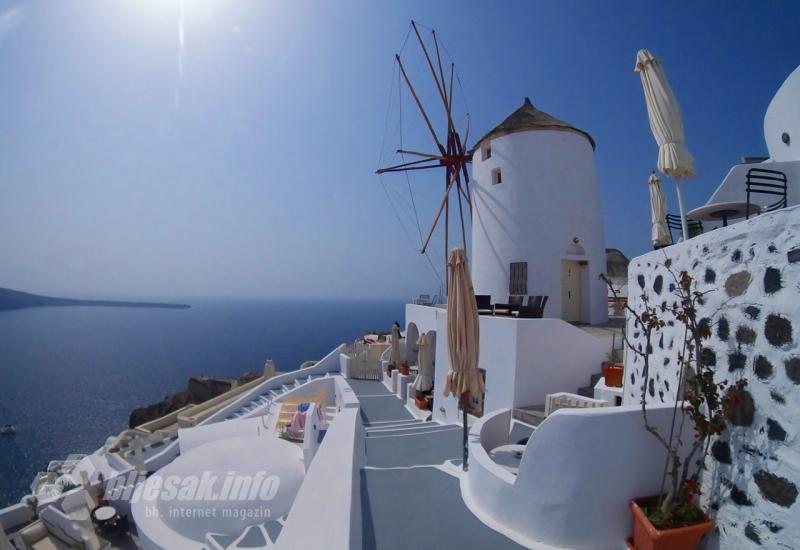 Vjetrenjača, simbol Oiae - Santorini: Mjesto plavih i bijelih krovova i najljepšeg zalaska sunca na svijetu