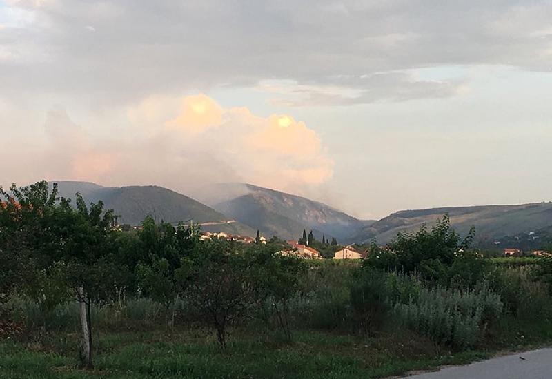 Požar kod Mostara: Miniran teren sprječava gašenje