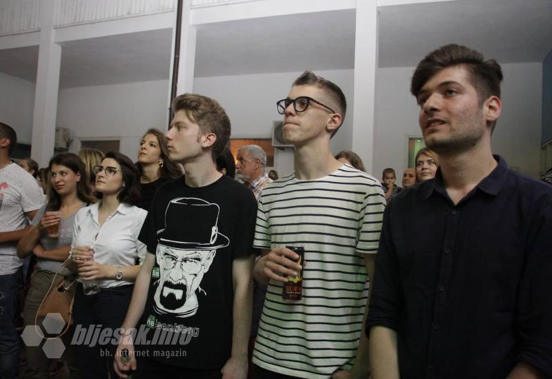Publika na koncertu - Mostar: Mladi glazbenici oživjeli devedesete