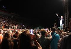 Spektakularan koncert: Tisuće obožavatelja pjevalo sa Joksimovićem
