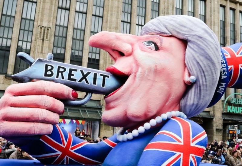 May: Velika Britanija i EU blizu su dogovora o urednom Brexitu