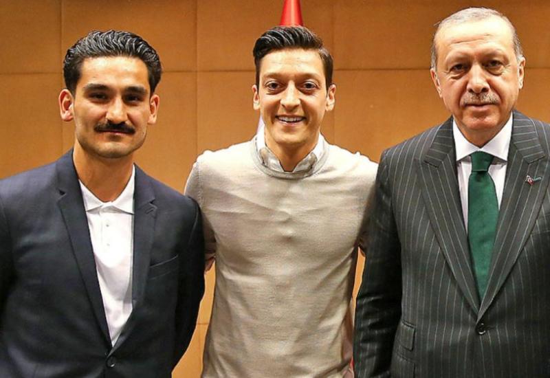 Gündogan, Özil i Erdogan - Mesut Özil: U Njemačkoj su mi dovikivali 