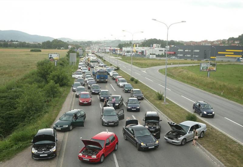 Vozači u BiH ponovno blokirali ceste zbog visokih cijena goriva
