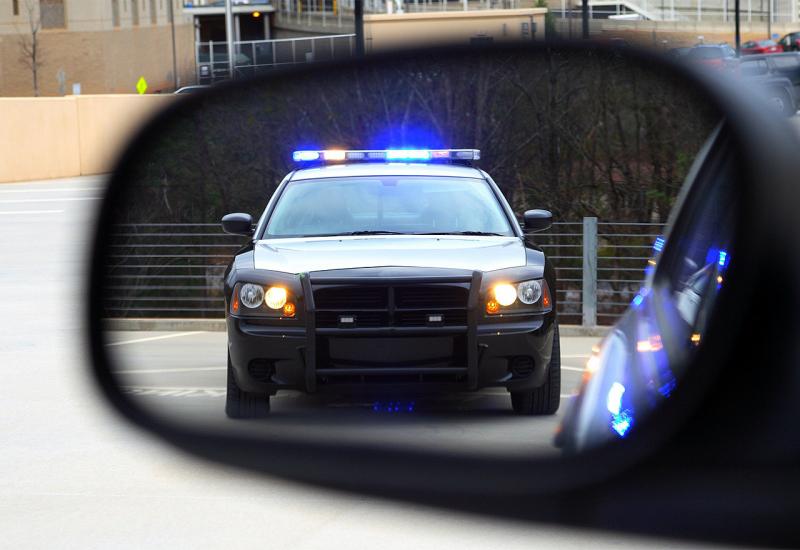 Livno: Ukradenim BMW-om probio policijsku blokadu i ozlijedio policajca