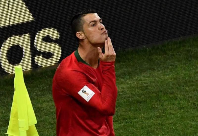 Je li Ronaldo s kozjom bradicom poslao poruku Messiju?