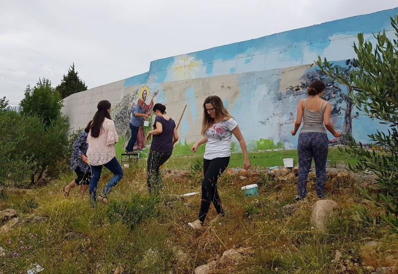 Likovna kolonija  - U širokobriješkom selu Buhovu osvanuo veliki sakralni mural
