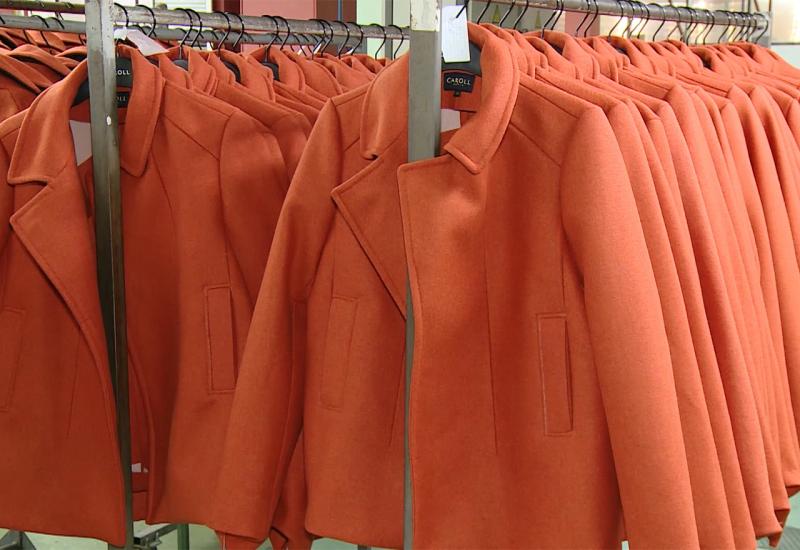 Hercegovke šiju ženske kapute koji će se u Parizu prodavati za 200 eura