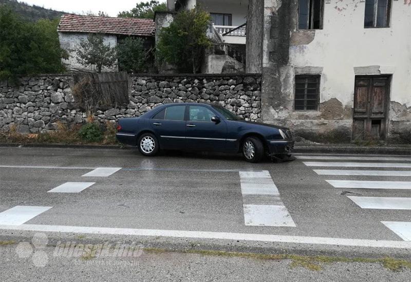 Äapljina: Mercedes zavrÅ¡io u zidu, Peugeot pokraj ceste