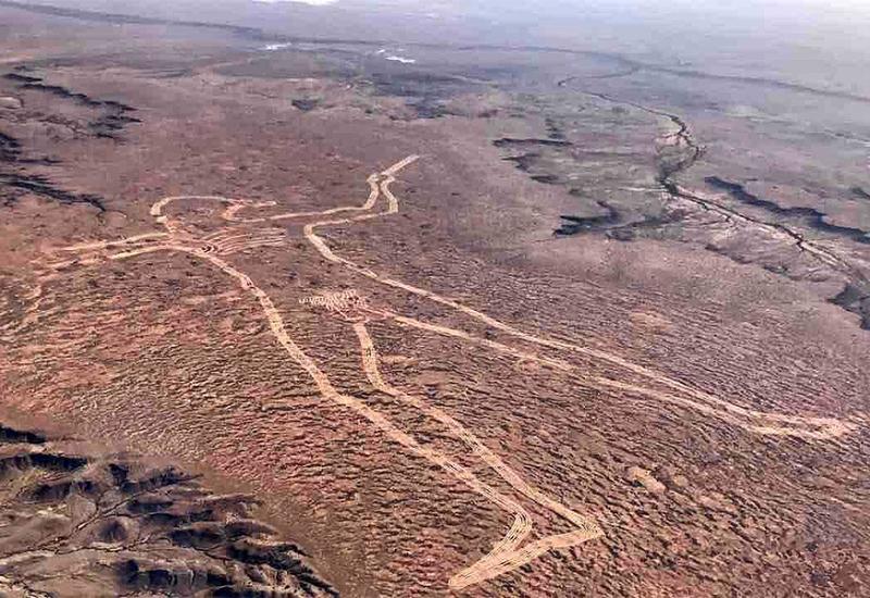 "Čovjek iz Marreeja" - 20 godina se ne zna tko je autor crteža usred pustinje