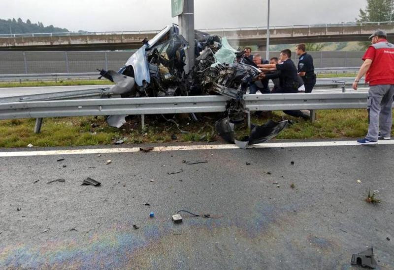 Nakon prometne nesreće na autocesti preminula i treća djevojka