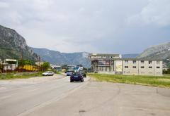 Iznajmljuje se poslovni prostor u industrijskoj zoni Rodoč Bišće Polje u Mostaru
