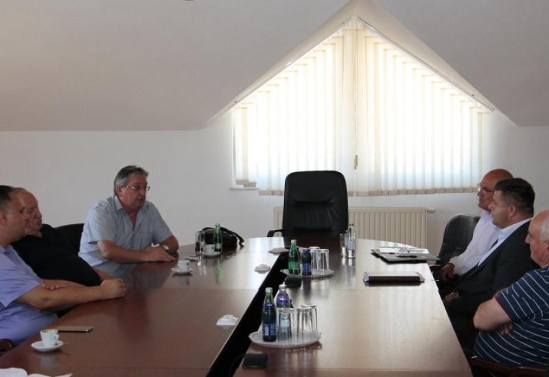 Detalj sa sastanka u Livnu - Pokreće se inicijativa za ponovno stavljanje u funkciju Gospodarske komore HBŽ-a