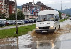 Jako nevrijeme zahvatilo dijelove Bosne: Nastao prometni kolaps