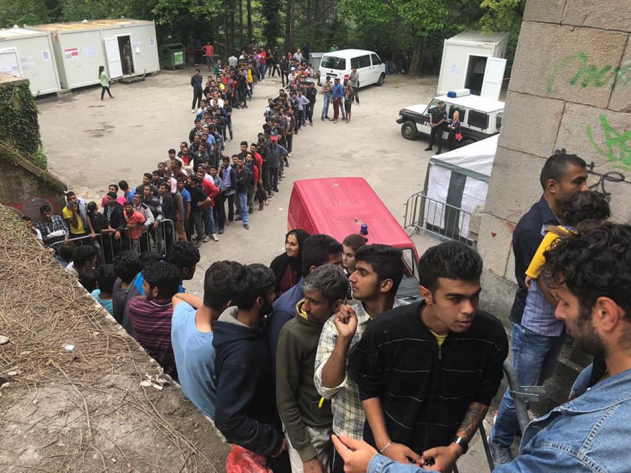 Migranti se vraćaju u Sarajevo? / Bljesak.info | BH Internet magazin