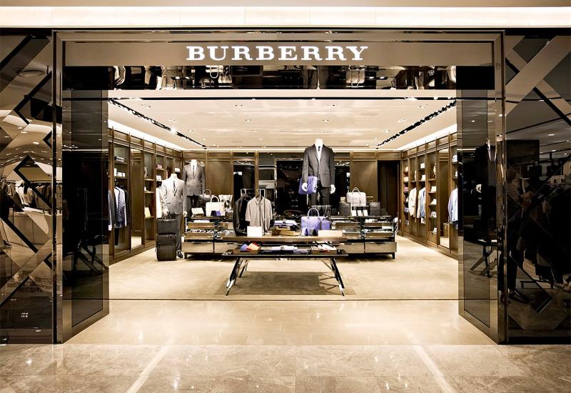 Burberry na meti kritika: Spalio neprodanu odjeću u vrijednosti 28 milijuna funti