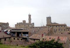Volterra, grad alabastera, Etruščana i zastava bačenih u nebo