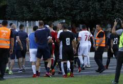 VIDEO | Igrači Vallette napali igrače Zrinjskog; reagirala i policija