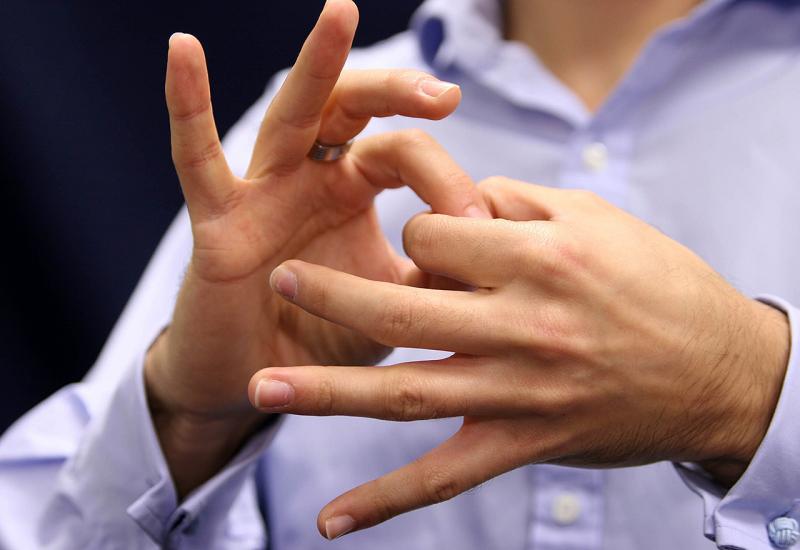 Mahmutbegović: Potreban je zakon o upotrebi znakovnog jezika u FBiH