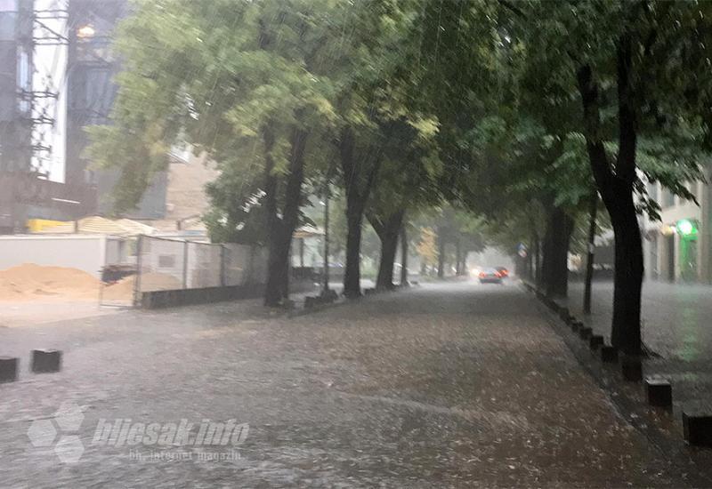 Olujno nevrijeme pogodilo Mostar, hoće li ulice izdržati?