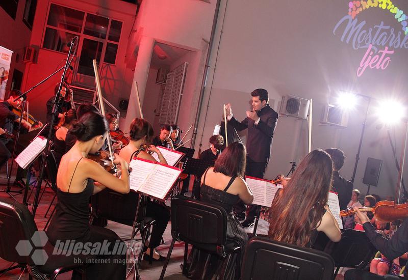 Mostar: Ljetna noć uz svjetsku glazbu turskog orkestra