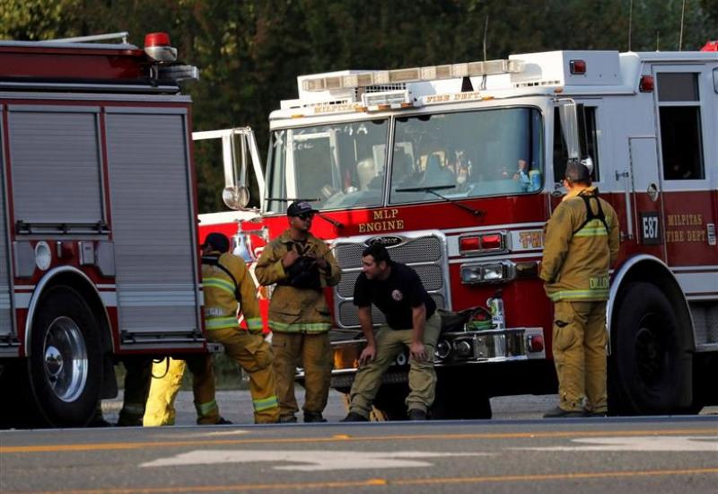  - Vatrogasci nakon deset dana borbe okružili kalifornijski požar, posljednjih četvero nestalih nađeni živi