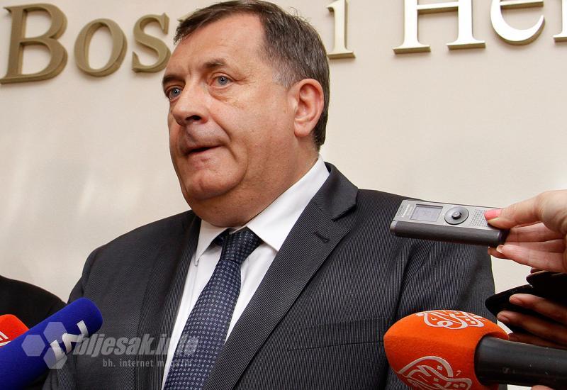 Dodik ''opleo'' po Paddyju Ashdownu
