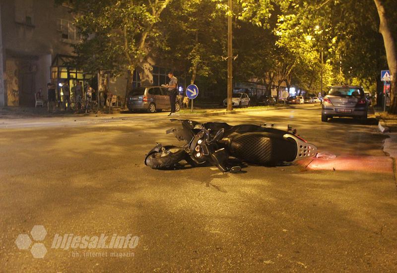 Mostar: U sudaru automobila i motocikla ozlijeđena jedna osoba