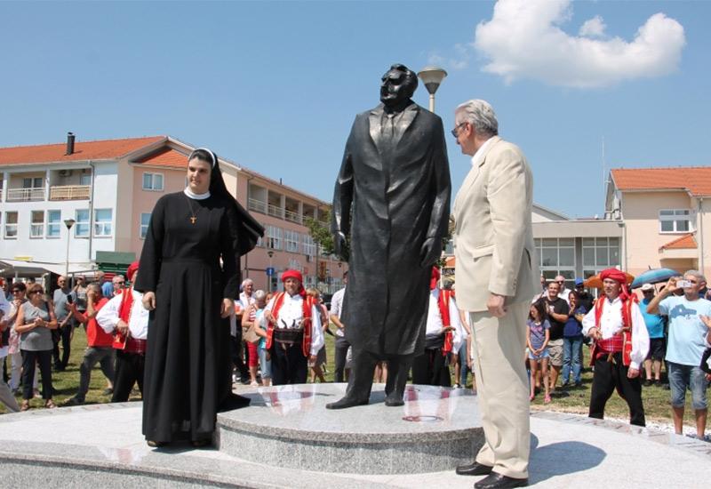 Tomislavgrad dobio spomenik Tuđmanu
