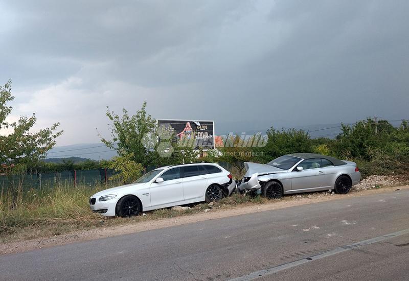 Sudar dva BMW-a u Hodbini - Mostar: Sudar dva BMW-a, nastala veća materijalna šteta