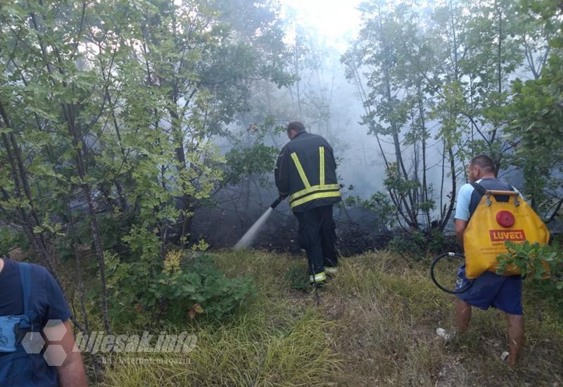 Veliki požar izbio u Čitluku: Sve vatrogasne snage na terenu